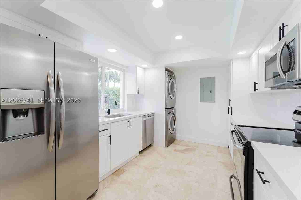 2101 Ne 63rd St #2101 - Photo 3 of 48