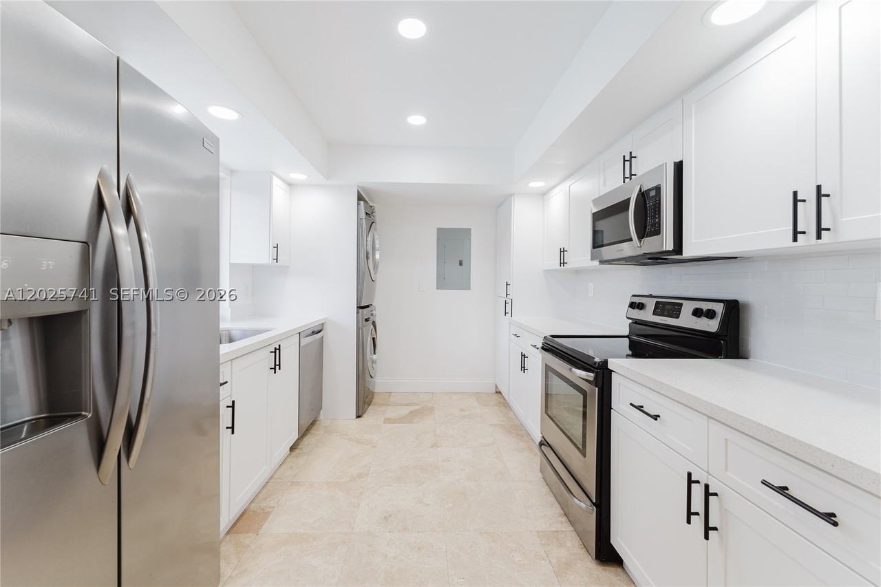 2101 Ne 63rd St #2101 - Photo 4 of 48
