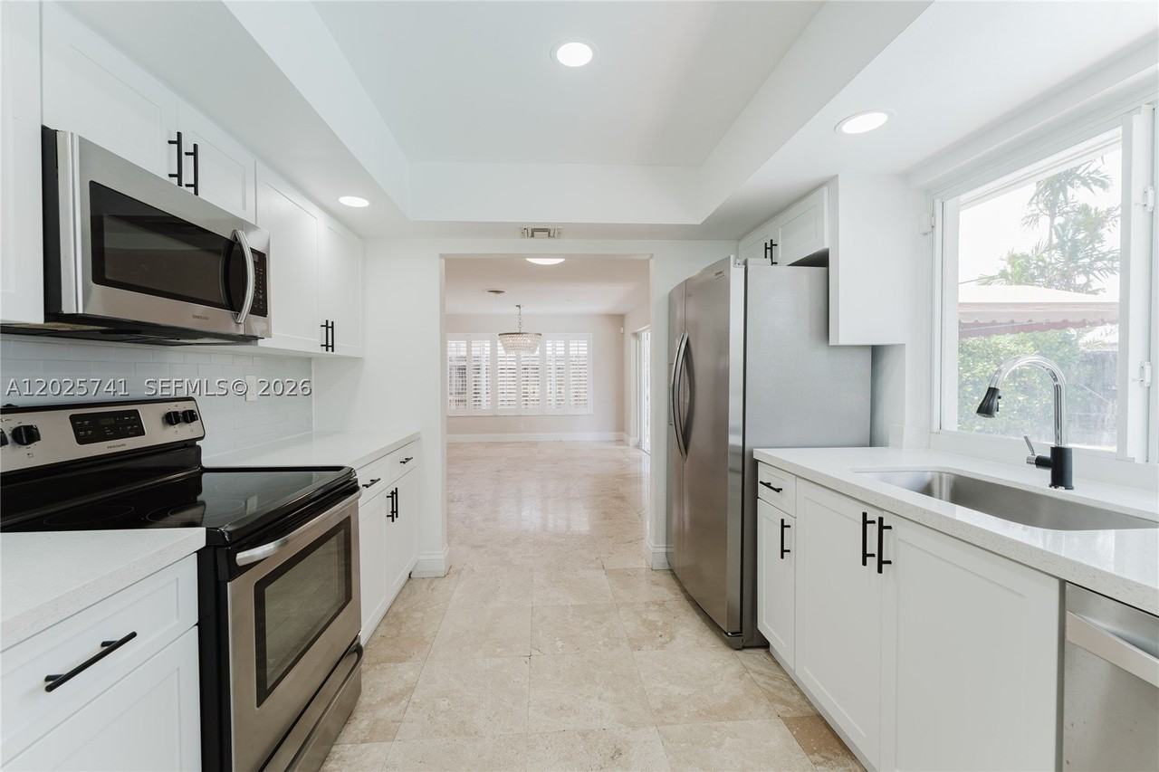 2101 Ne 63rd St #2101 - Photo 5 of 48