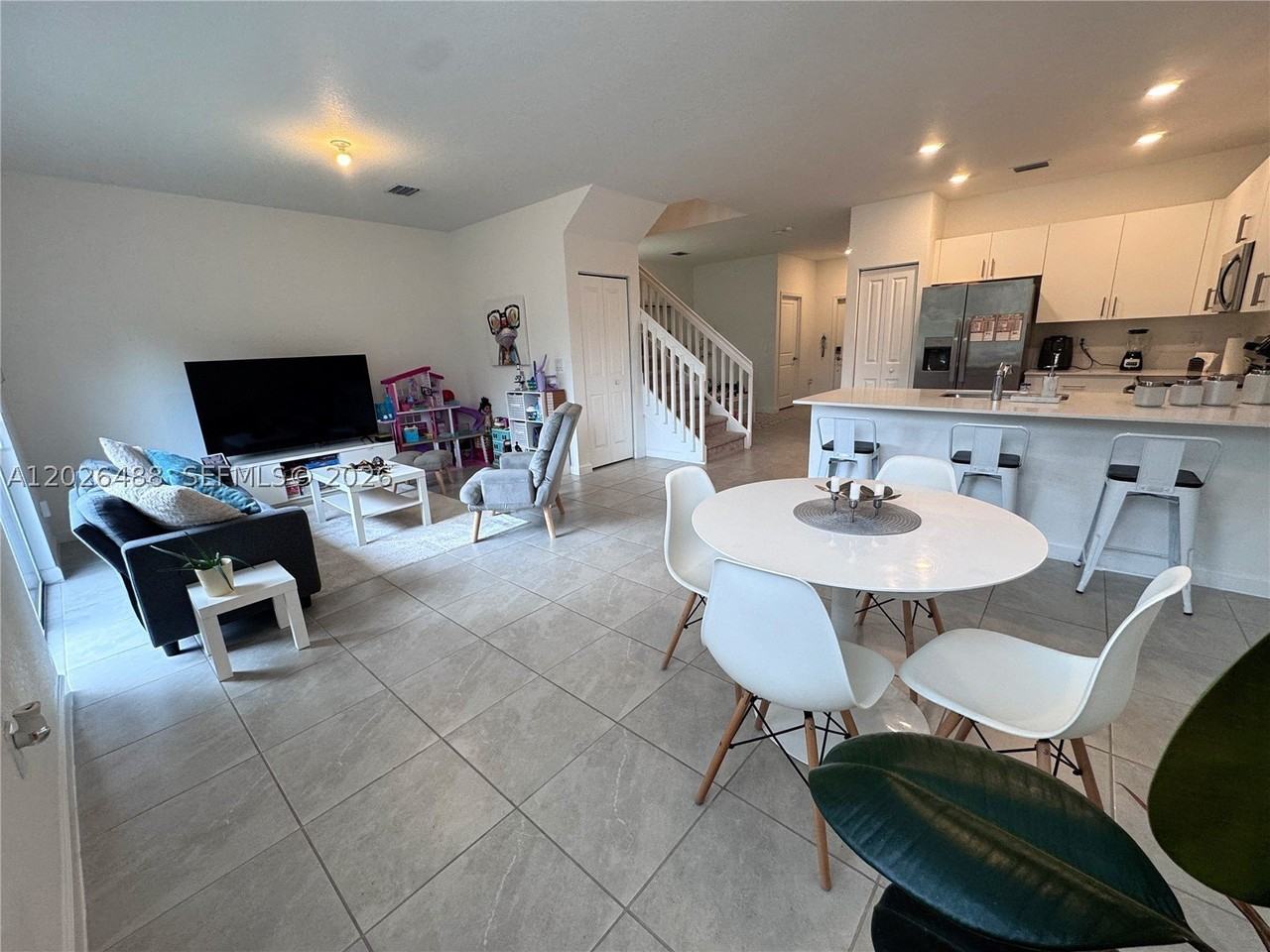 4664 Nw 120th Way - Photo 6 of 18