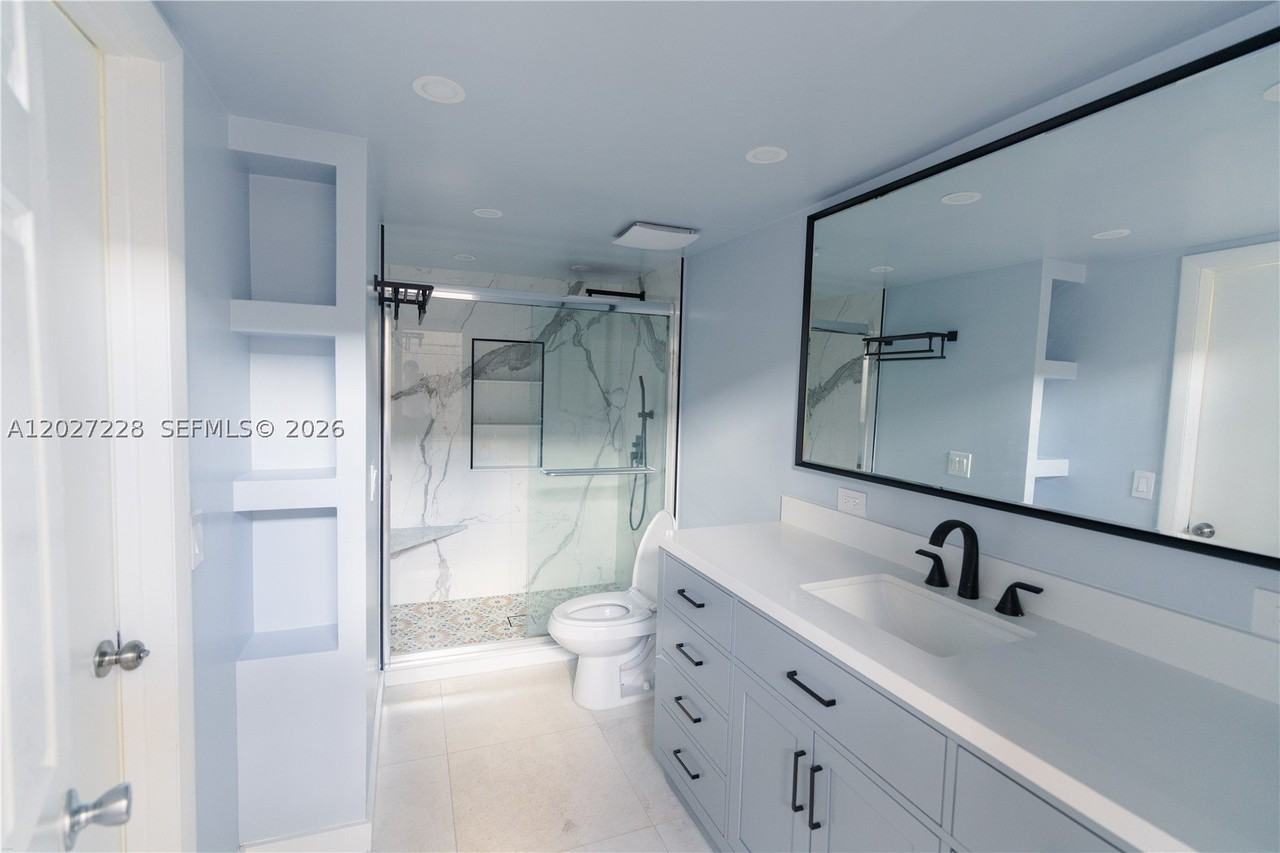 19200 Ne 25th Ave #322C - Photo 7 of 18