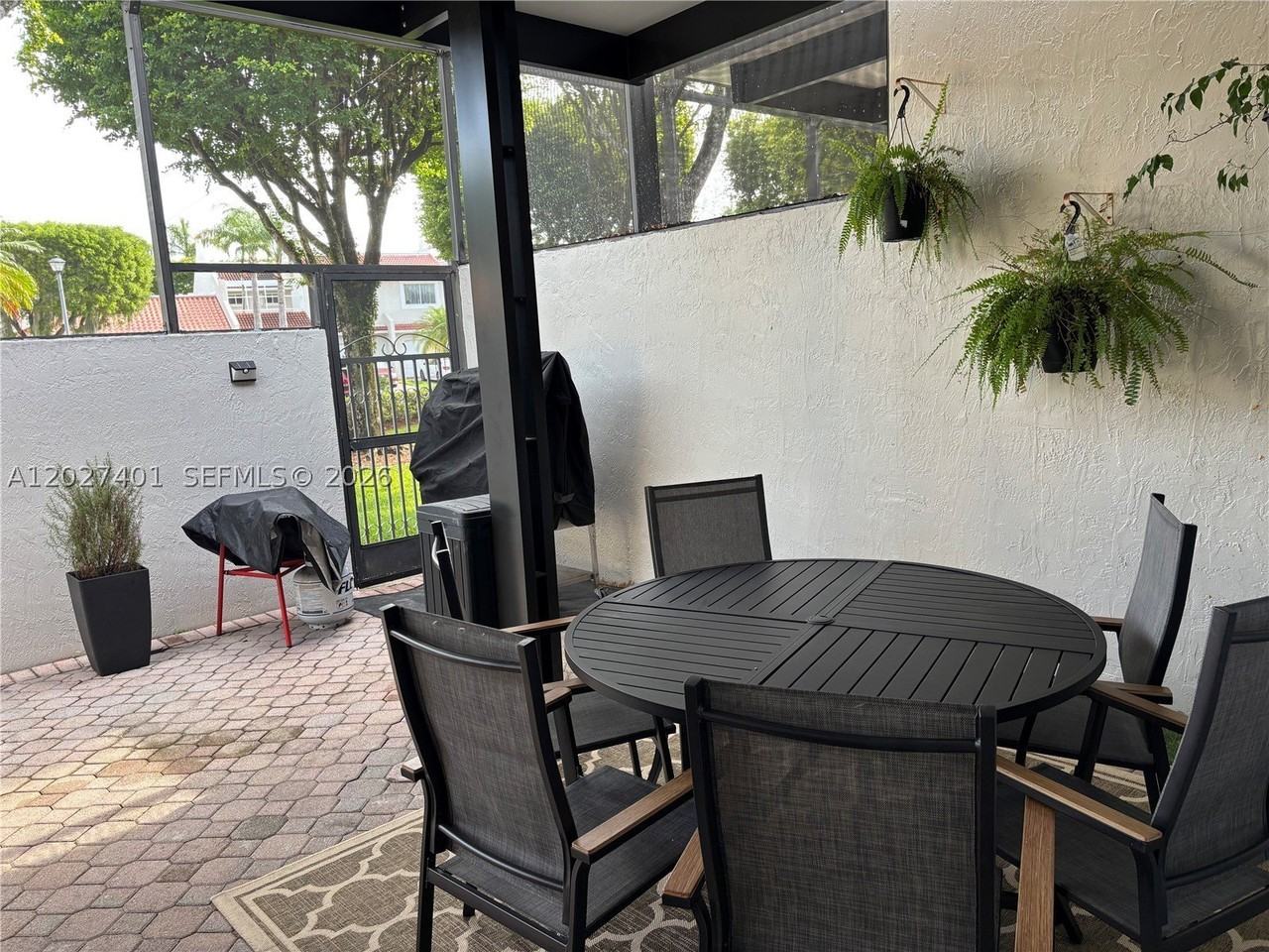 10253 Nw 51st Ter #10253 - Photo 4 of 36