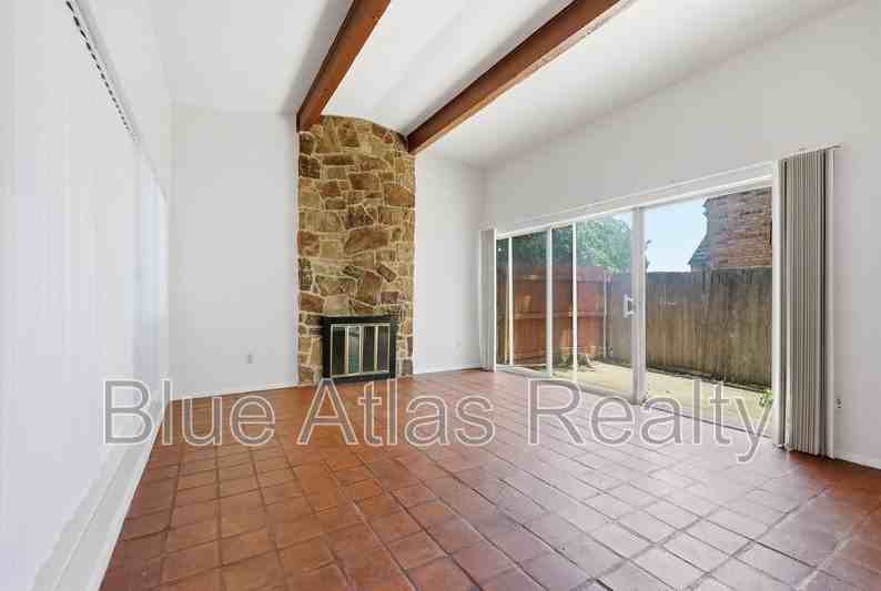 13424 Blossomheath Ln - Photo 4 of 20
