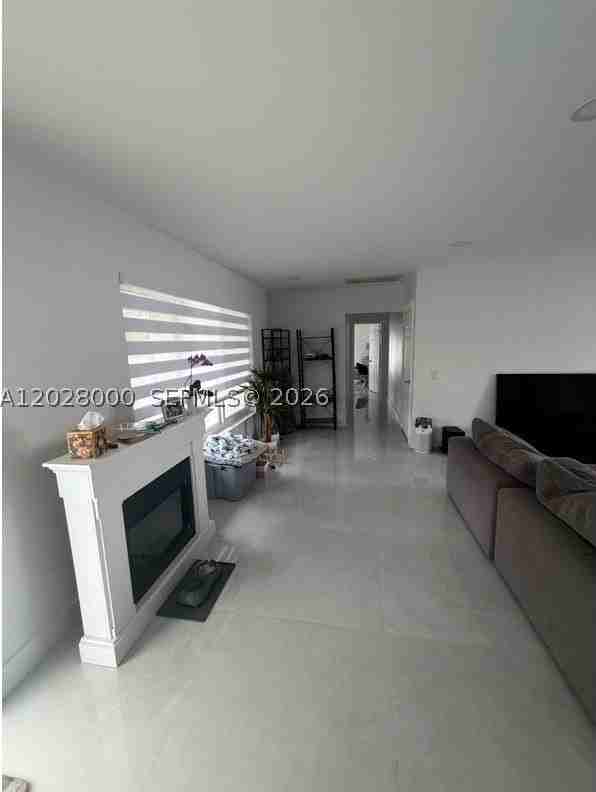1110 S 14th Ave - Photo 6 of 21