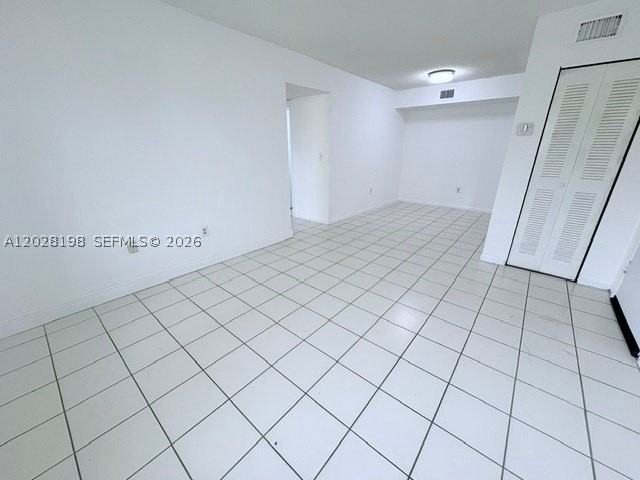 526 Nw 114th Ave #201 - Photo 2 of 9