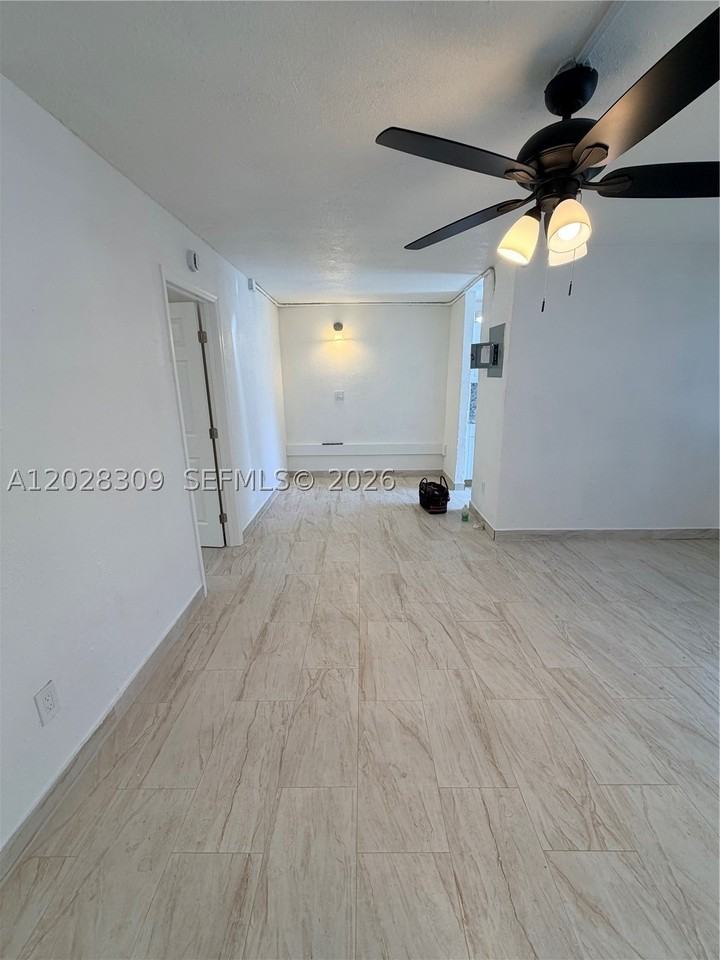 220 Nw 16th Ter #1 - Photo 2 of 5