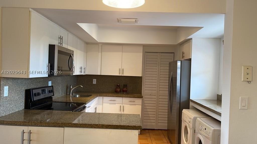 8775 Park Blvd #418 - Photo 2 of 21