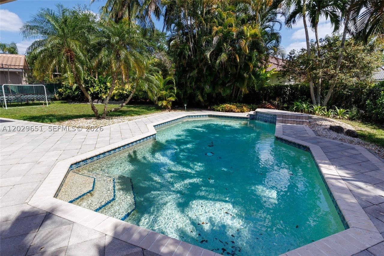 280 Landings Blvd #280 - Photo 2 of 50