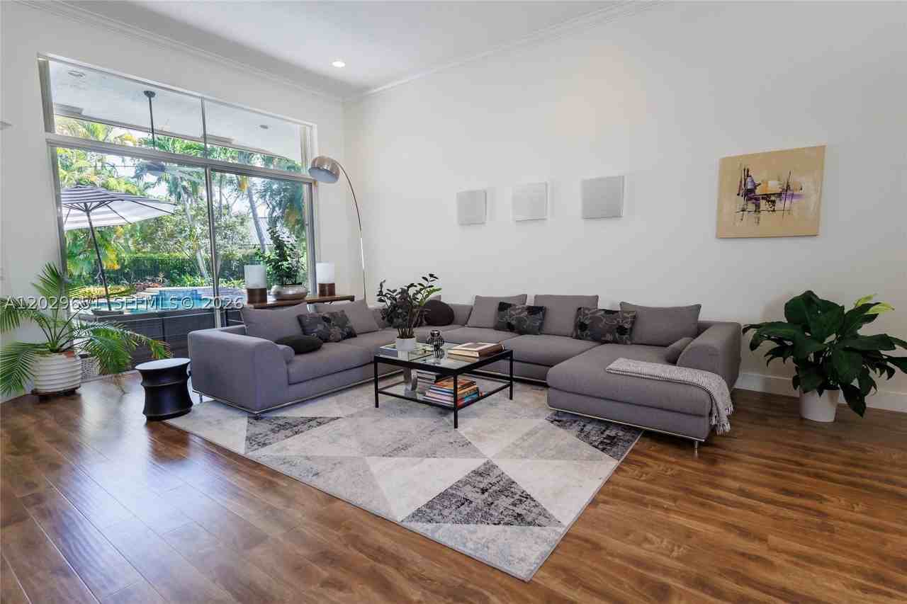 280 Landings Blvd #280 - Photo 5 of 50