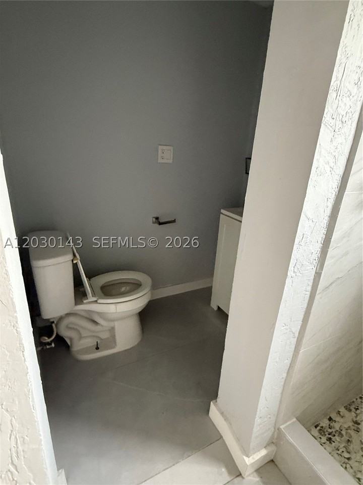 102 Nw 1st Ave #102 - Photo 3 of 9