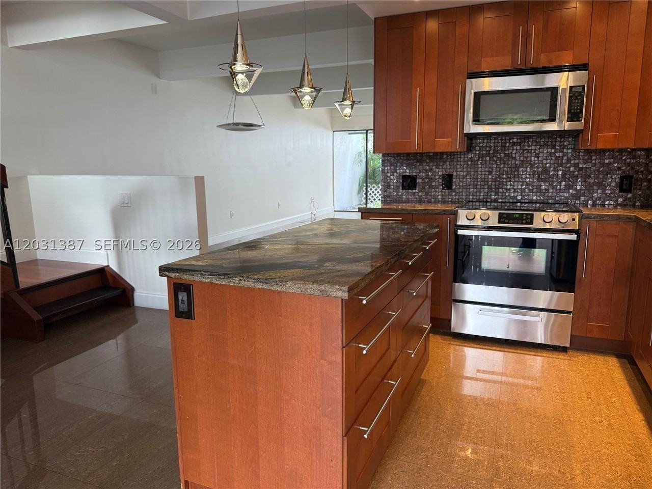 19220 Ne 25th Ave #272B - Photo 2 of 15