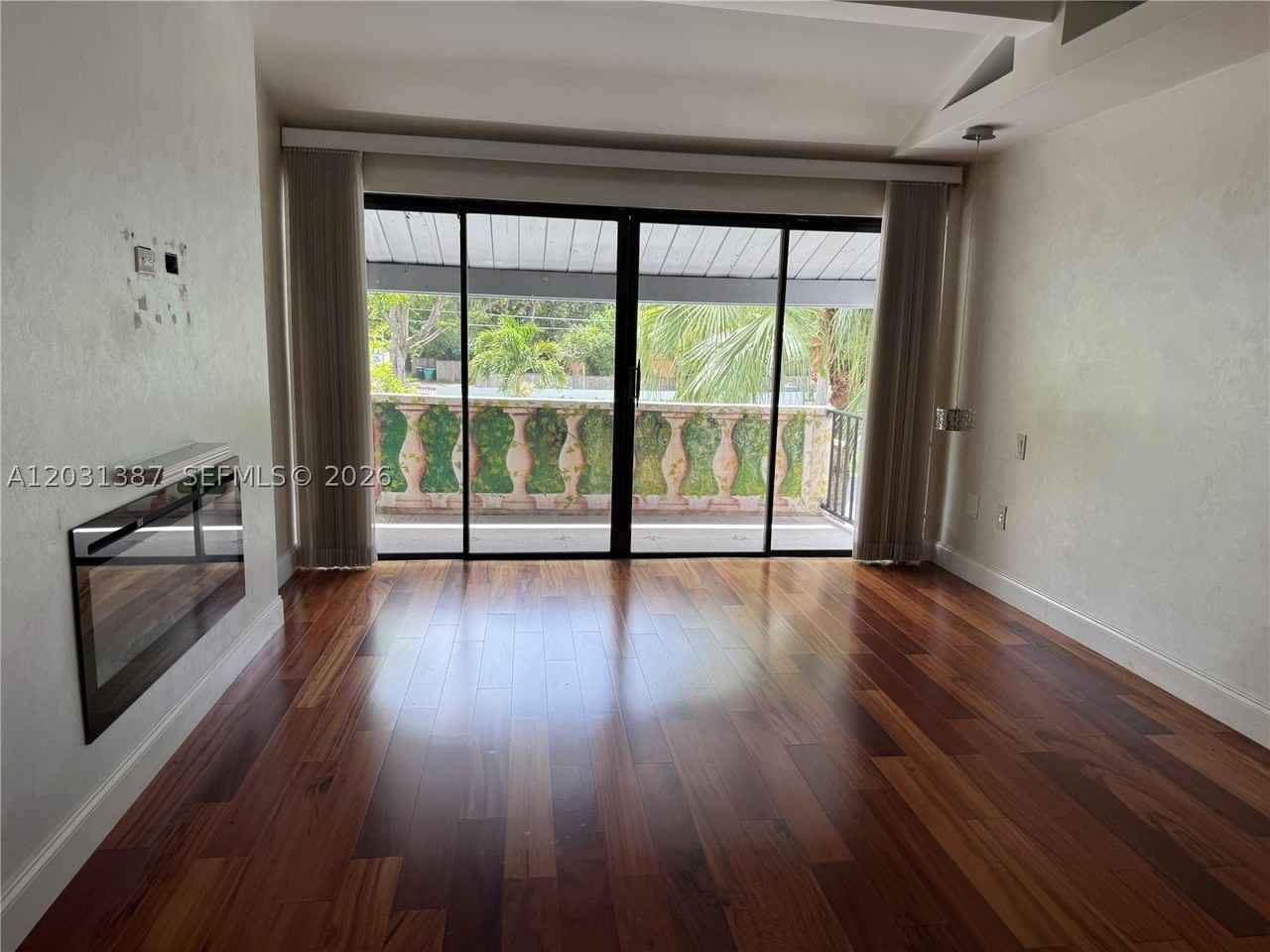 19220 Ne 25th Ave #272B - Photo 7 of 15