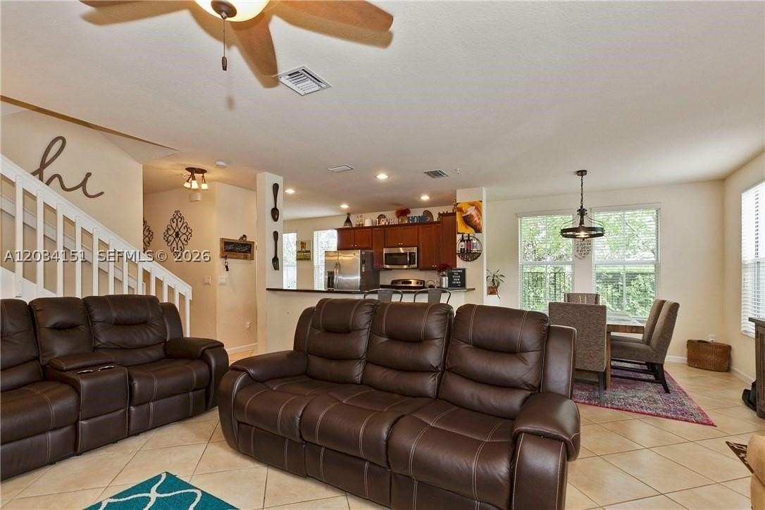 4514 Monarch Way - Photo 4 of 23