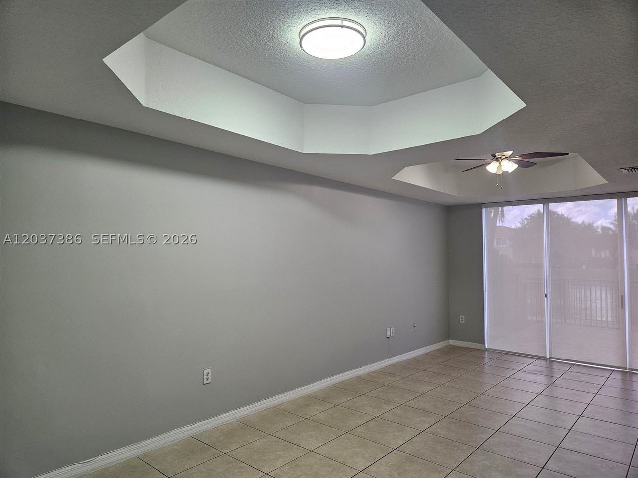 15270 Sw 30th Ter - Photo 3 of 17