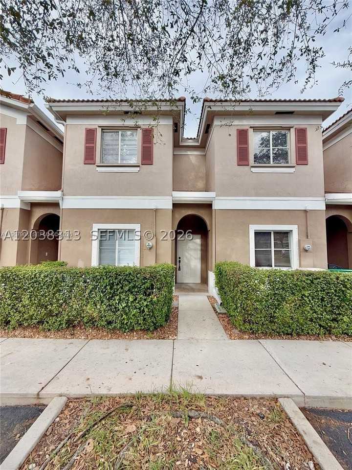 4412 Woodland Cir #4412