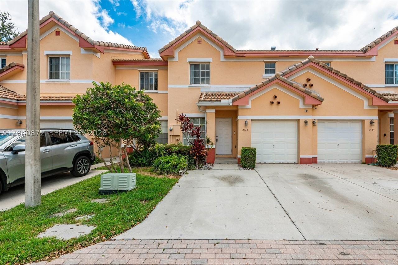 2123 Sw 87th Ter