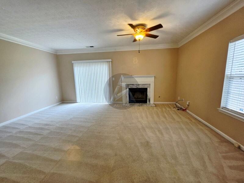 4319 Thorngate Ln - Photo 6 of 21
