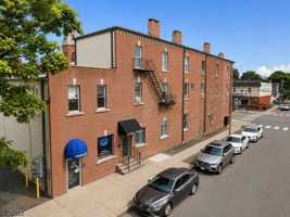 featured image of 13 Wall St #1