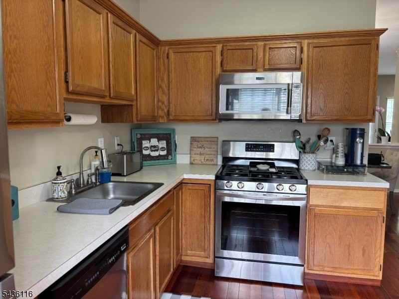 15 Washington Ct - Photo 3 of 23