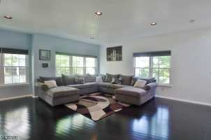 featured image of 808 Dellwood Ln
