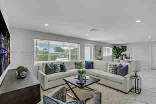 465 Nw 11th St - Photo 1 of 1