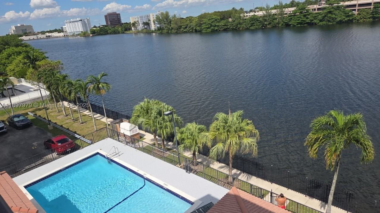 5249 Nw 7th St #418 - Photo 4 of 25