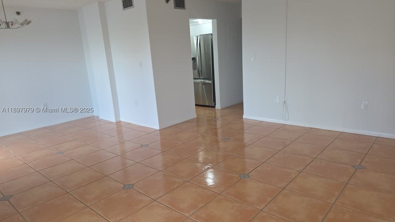 5249 Nw 7th St #418 - Photo 6 of 25