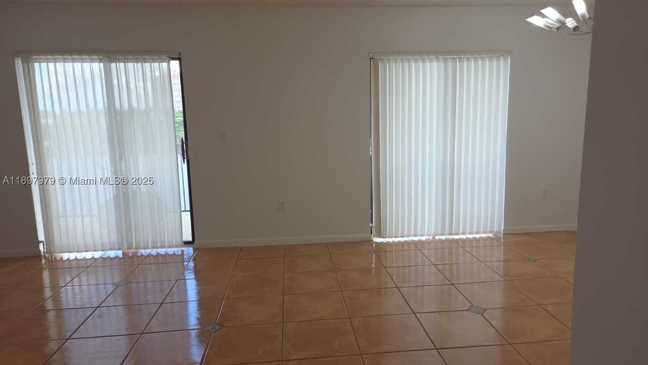 5249 Nw 7th St #418 - Photo 7 of 25
