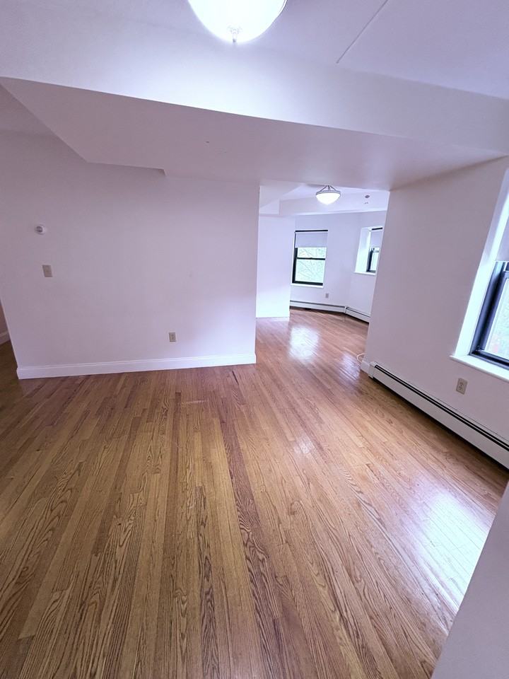403 Massachusetts Ave #30