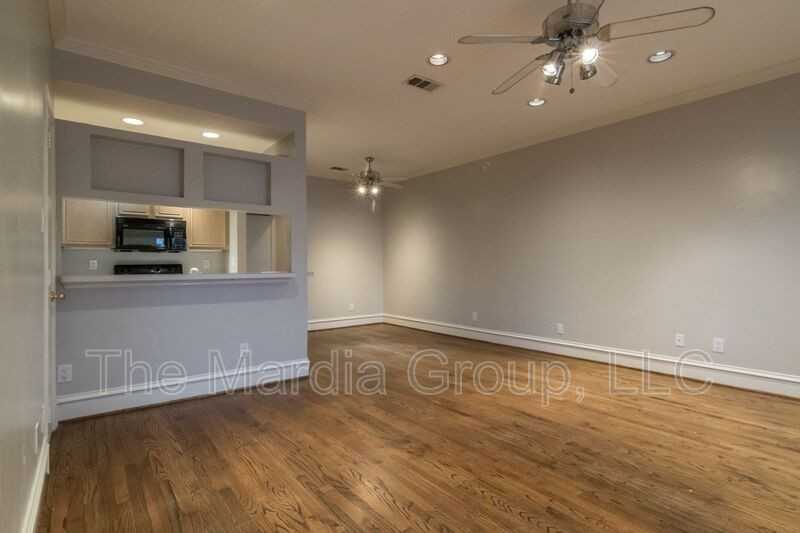 3904 Brandon Park Dr - Photo 3 of 25