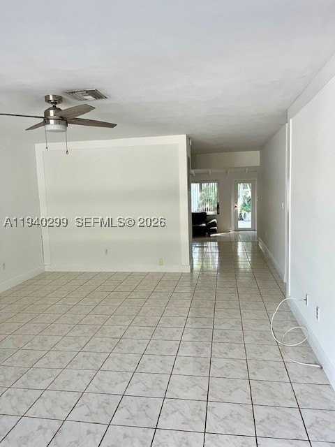 5650 Ne 17th Ter #5650 - Photo 5 of 20