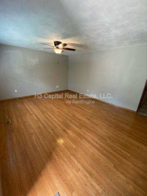 2 Innsbruck Ln - Photo 2 of 10