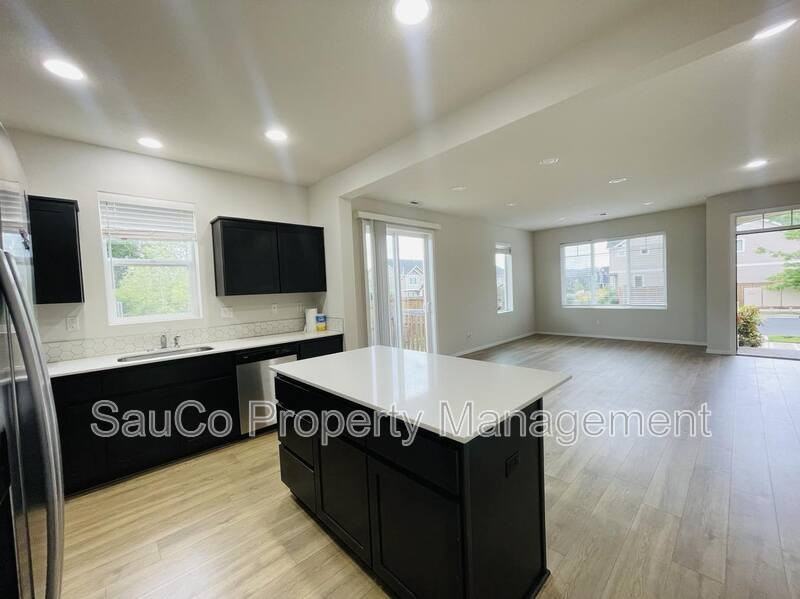 16390 Nw Ernst St - Photo 4 of 18