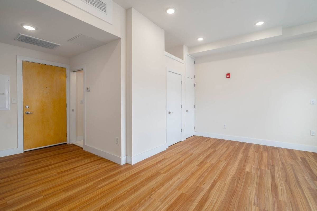 300 Market St #402 - Photo 6 of 10