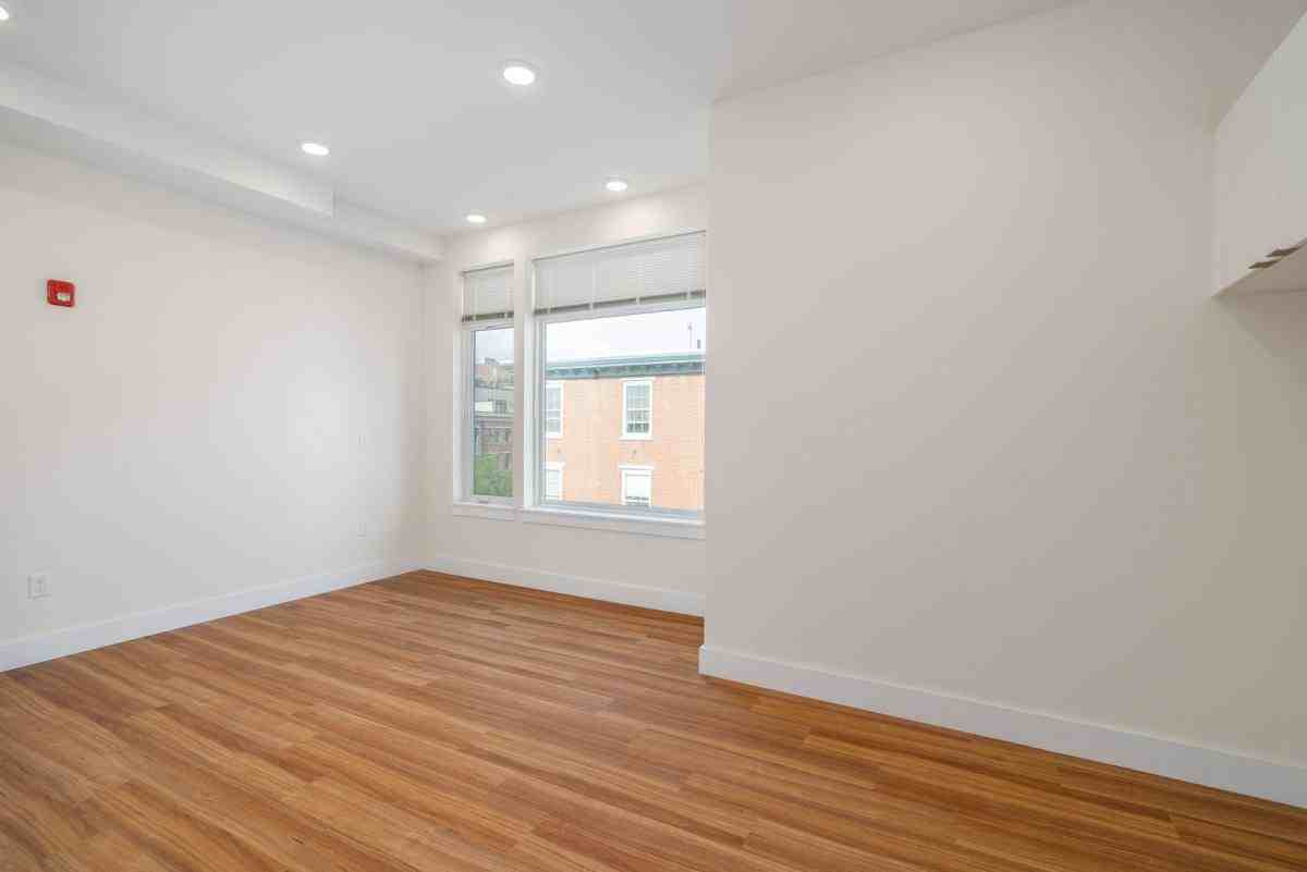 300 Market St #402 - Photo 7 of 10