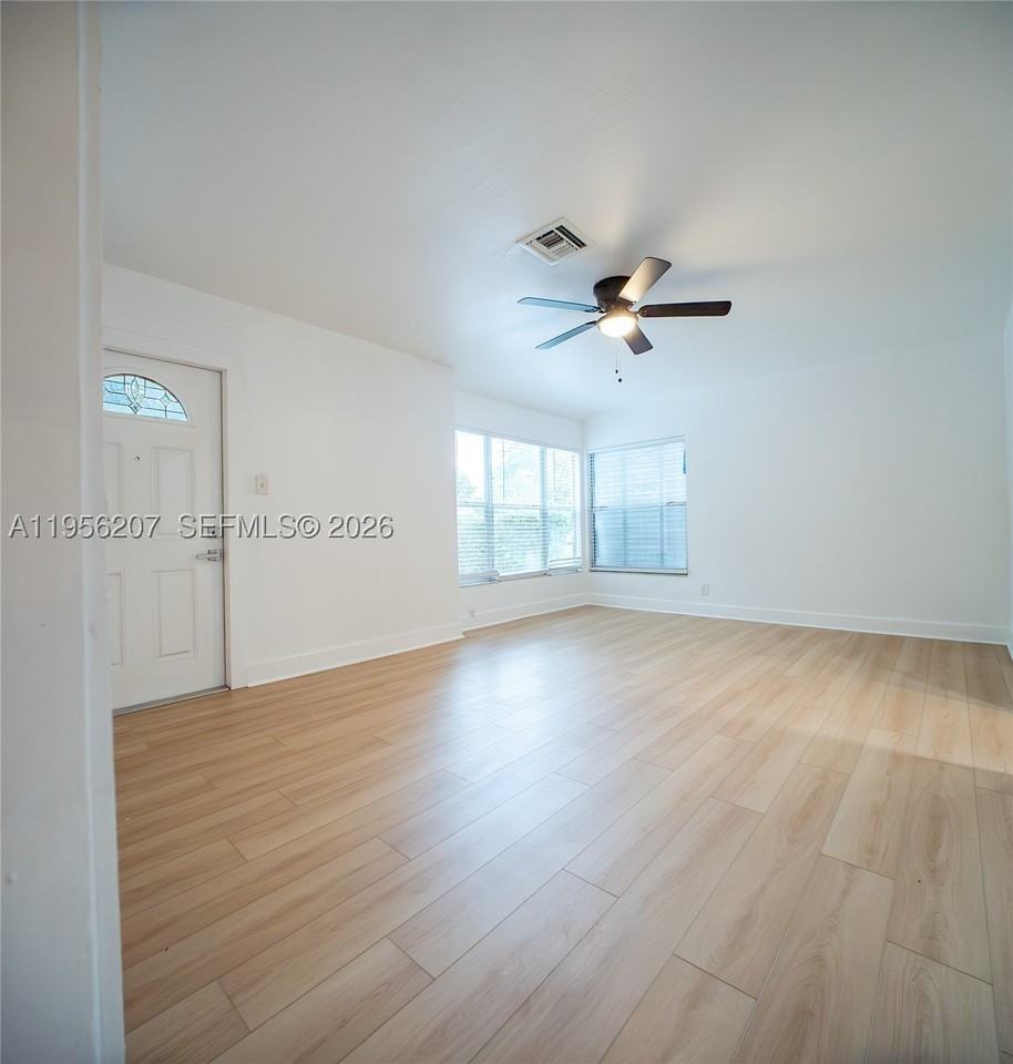 1500 Nw 3rd Ave - Photo 4 of 24