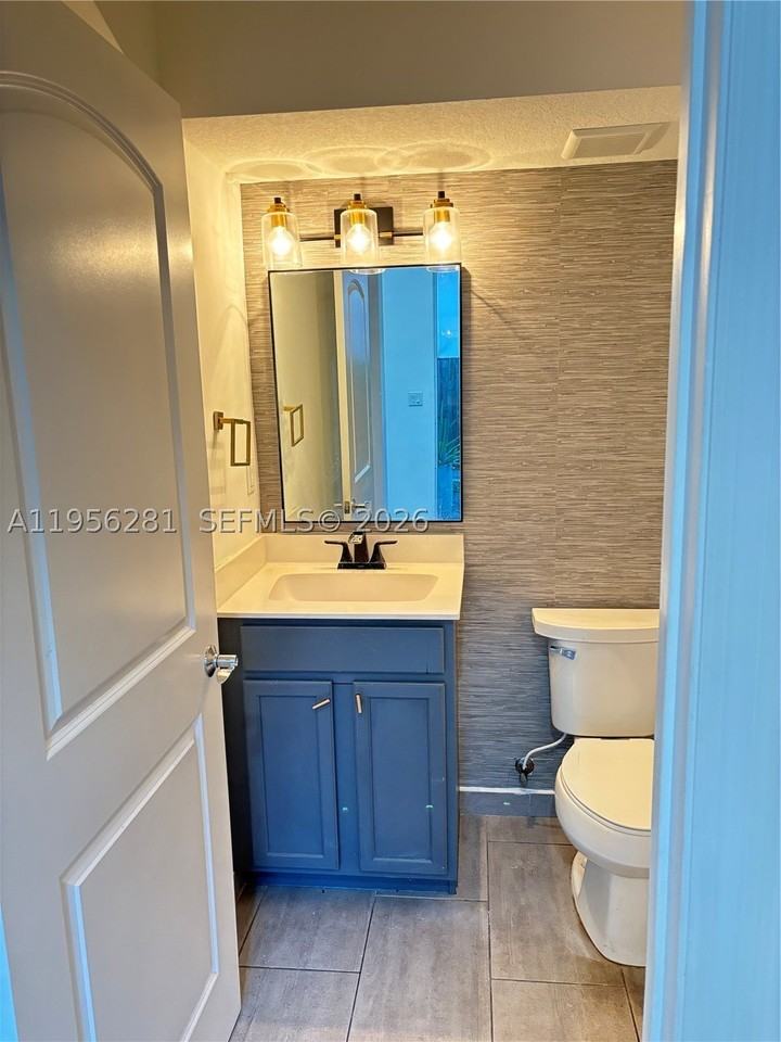 15041 Sw 177th Ter - Photo 7 of 12