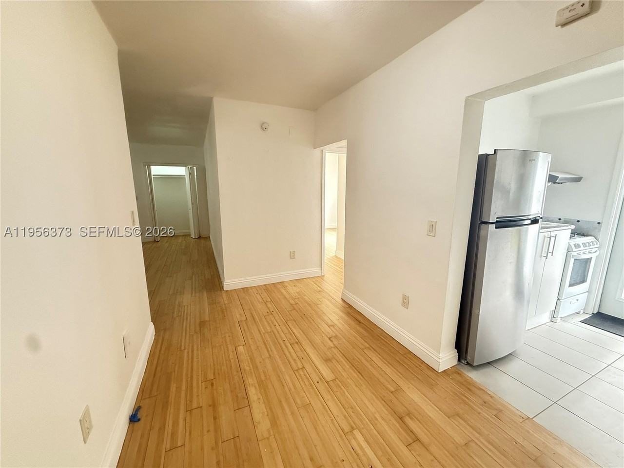 6930 Rue Vendome #3 - Photo 6 of 14