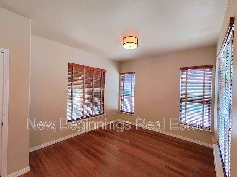 8742 Stony Creek Dr - Photo 3 of 49