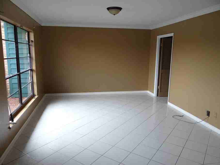 6812 25th St - Photo 2 of 15