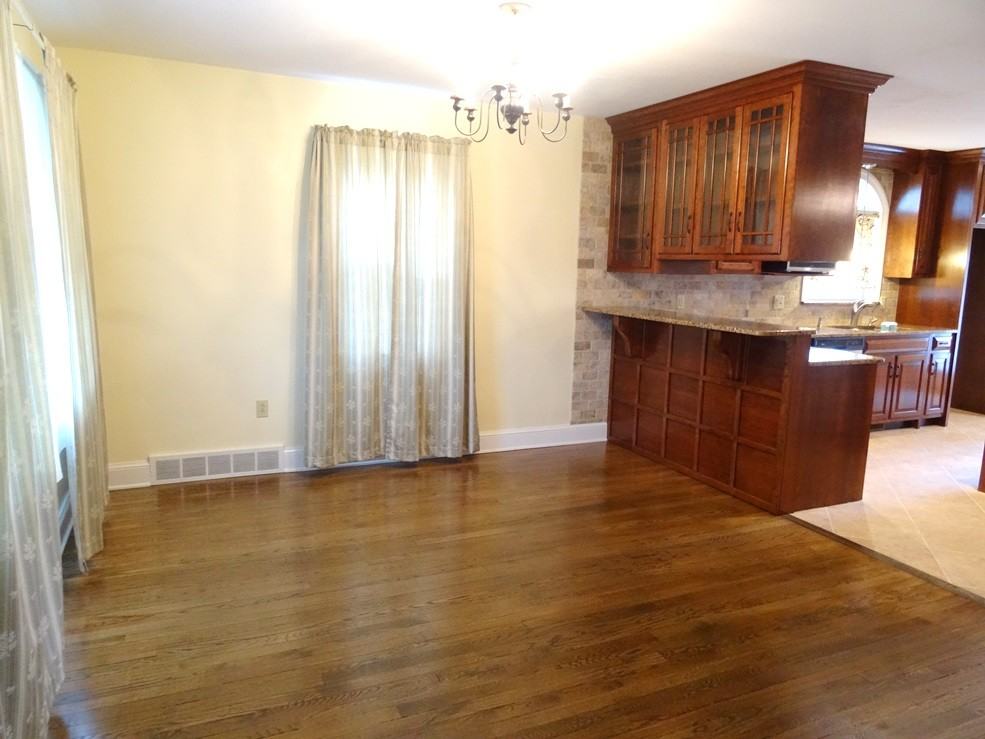 59 Newport Rd - Photo 3 of 23