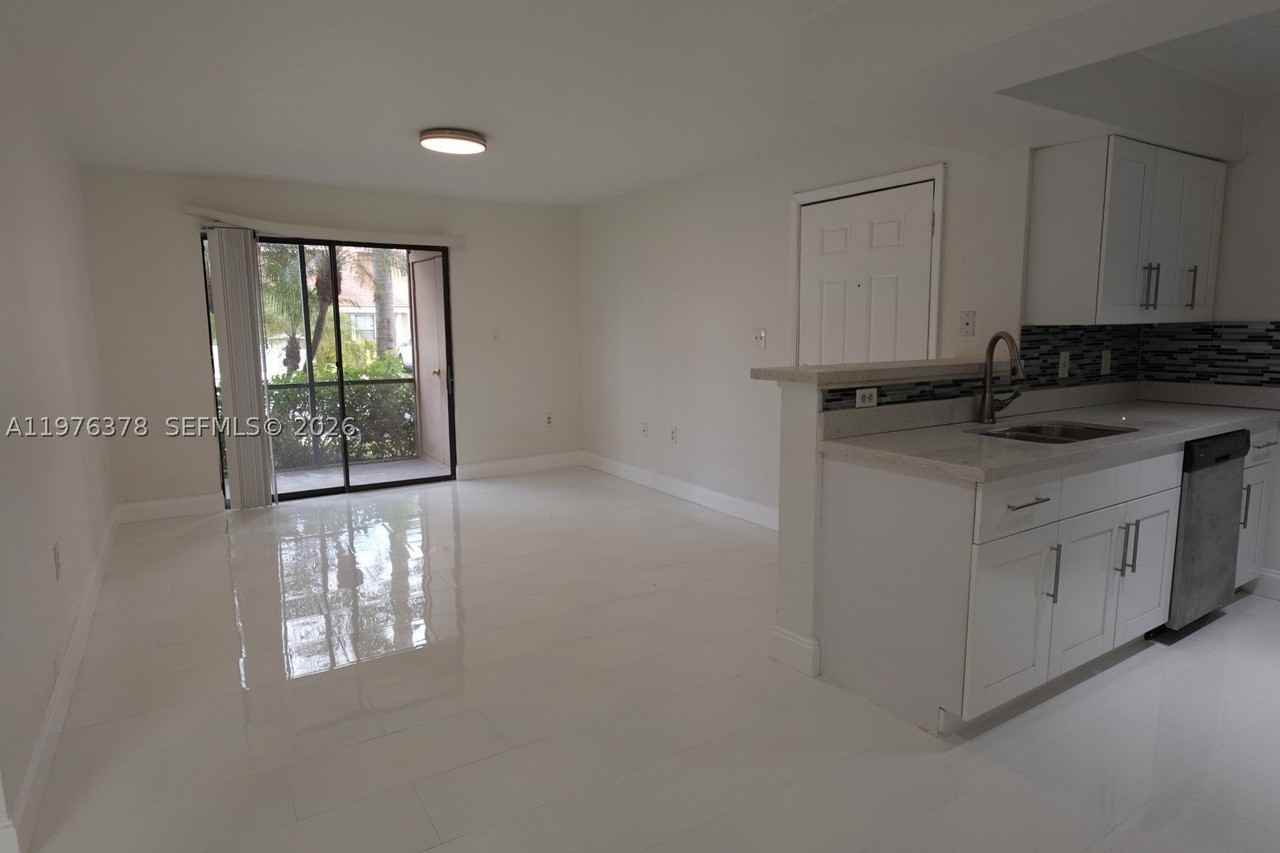 15560 Sw 104th Ter #613 - Photo 5 of 26