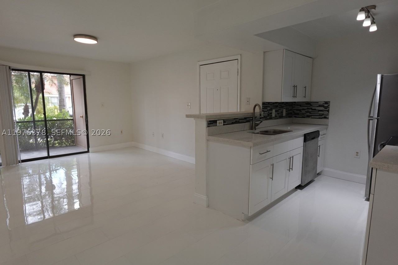 15560 Sw 104th Ter #613 - Photo 7 of 26