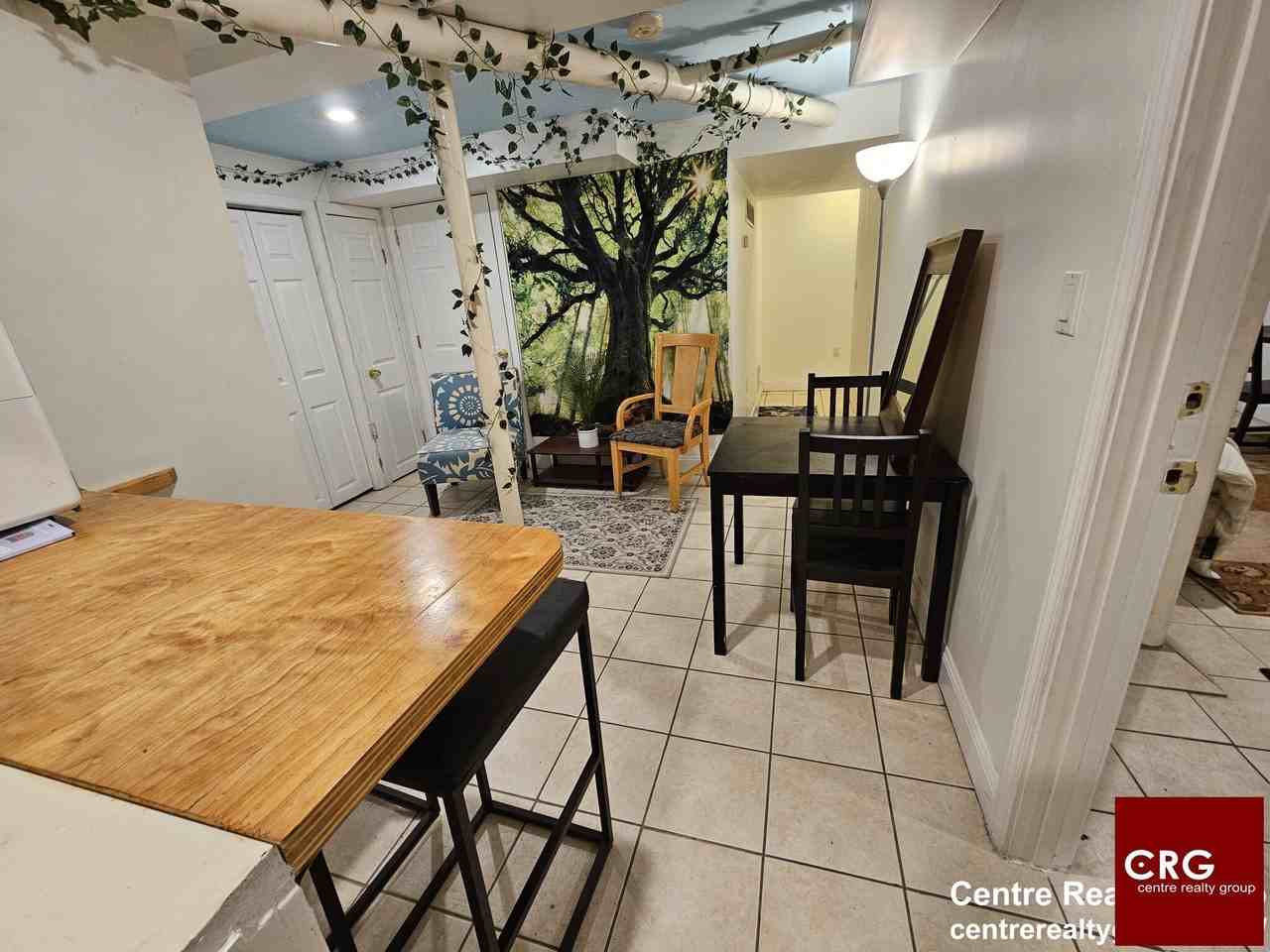 122 Westbourne Ter #1 - Photo 3 of 20
