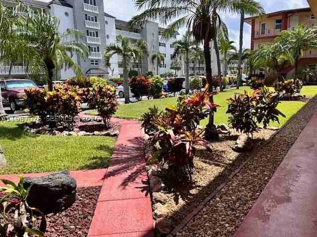 5050 Bayview Dr #17