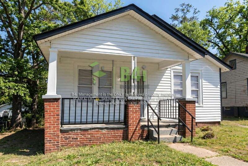 560 Radcliff Ave - Photo 3 of 18