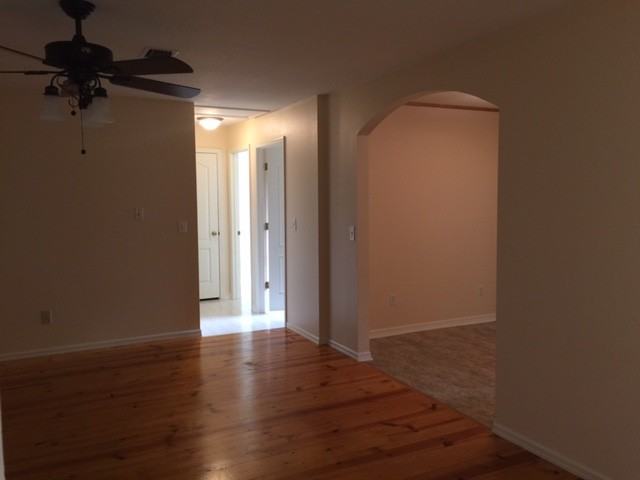 253 N Gaines St - Photo 3 of 25