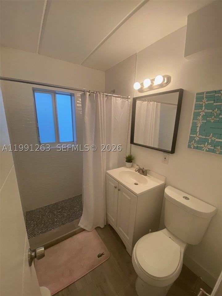 734 Nw 80th St #14 - Photo 4 of 9