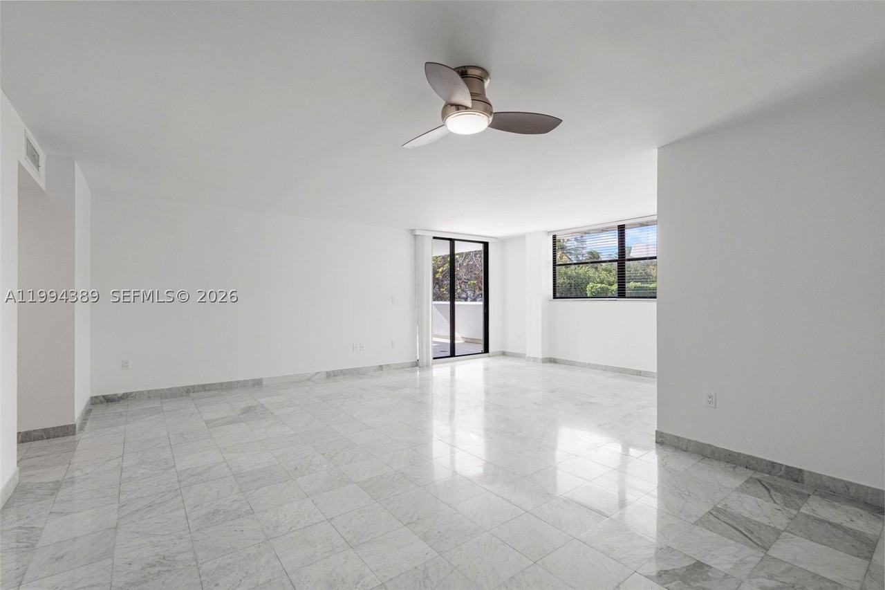 5845 Collins Ave #101 - Photo 7 of 50