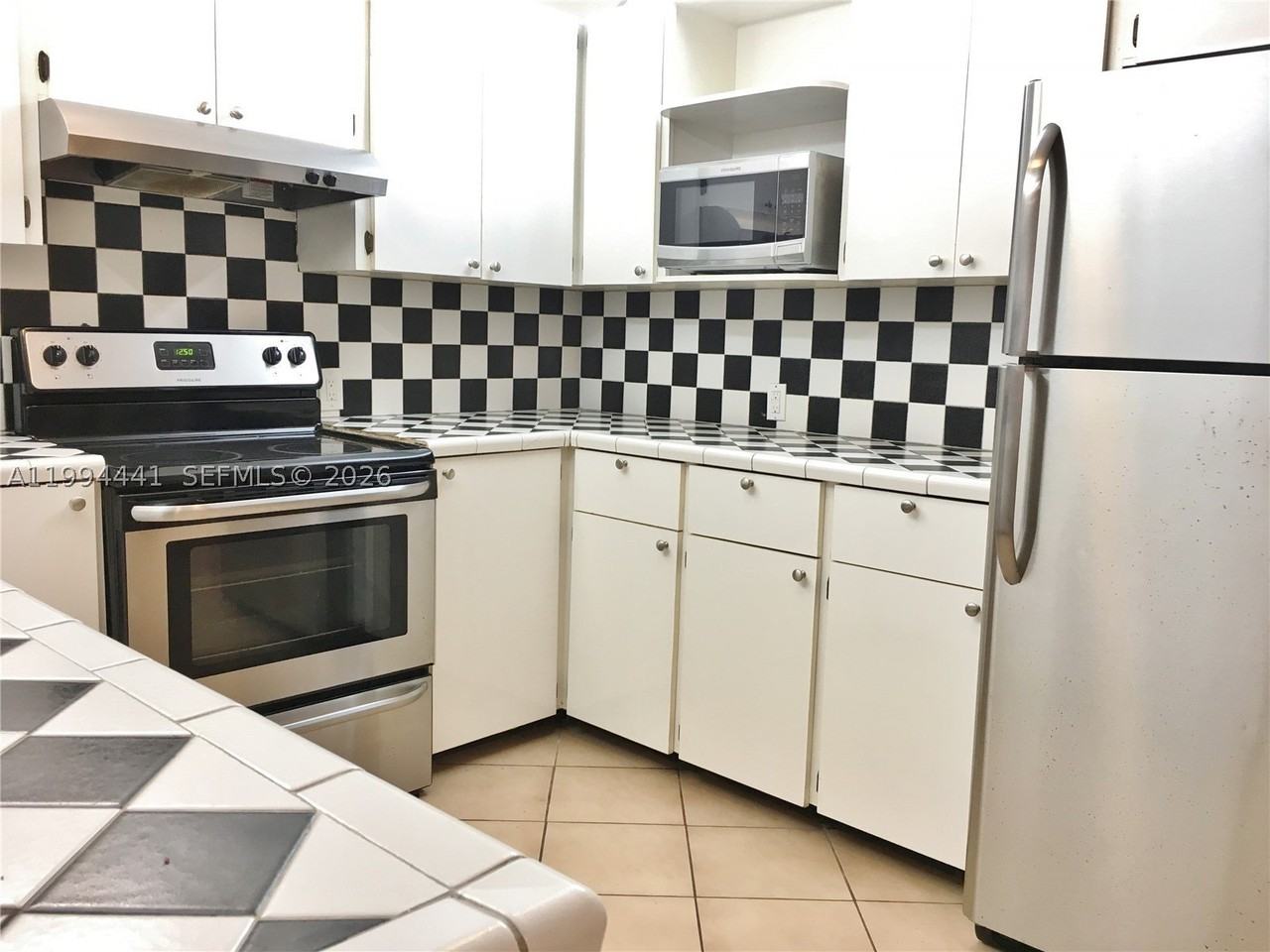 5831 Sw 62nd St #WEST - Photo 2 of 16